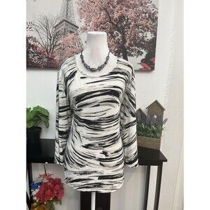 JM Collection women’s tops  Blouse Size L Geometric Pullover Long Sleeve
